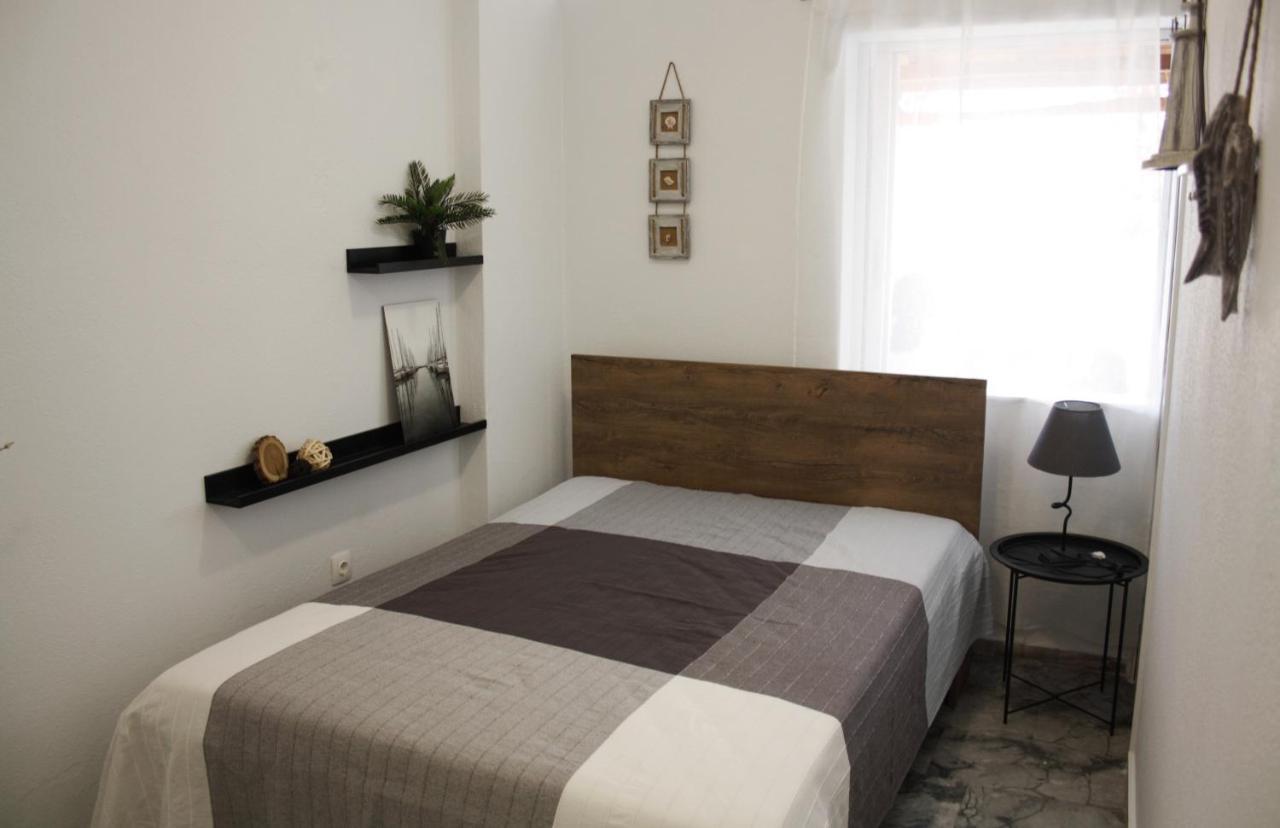 Beachfront Garden Apartment- Atlas Complex Loutráki Eksteriør billede